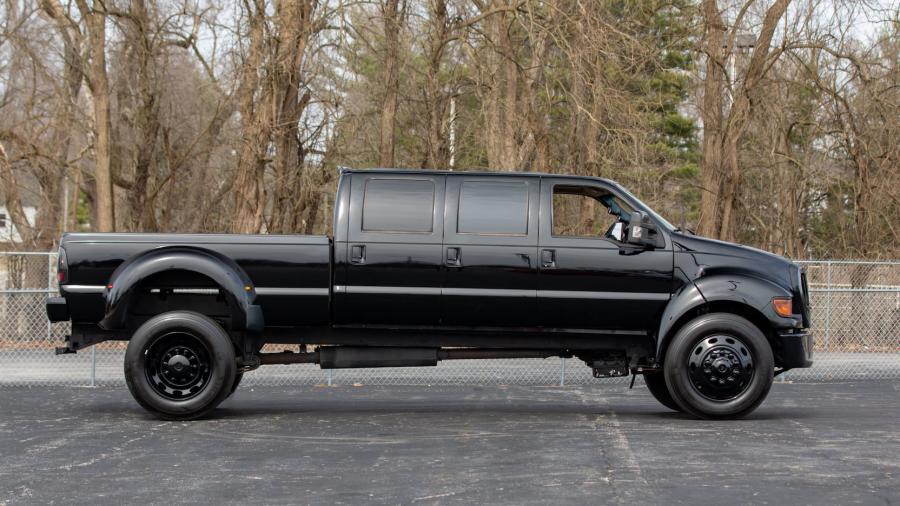  Ford F-650 Pickup Supertruck 2005 года  (фото 10 из 20)